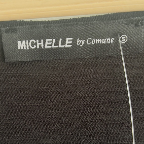 MICHELLE BY COMUNE New With Tags paint spatter T-shirt torn neckline - Picture 10 of 12